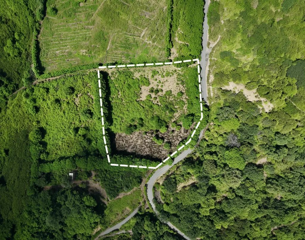 1 hectare development land block with main road access in Moro Bay
