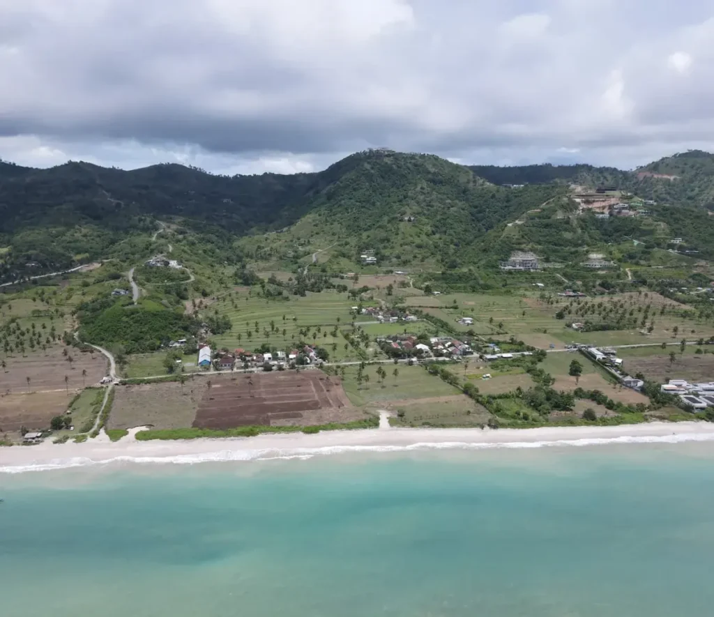Coastal landscape near Torok Beach in Lombok for a land due-diligence guide
